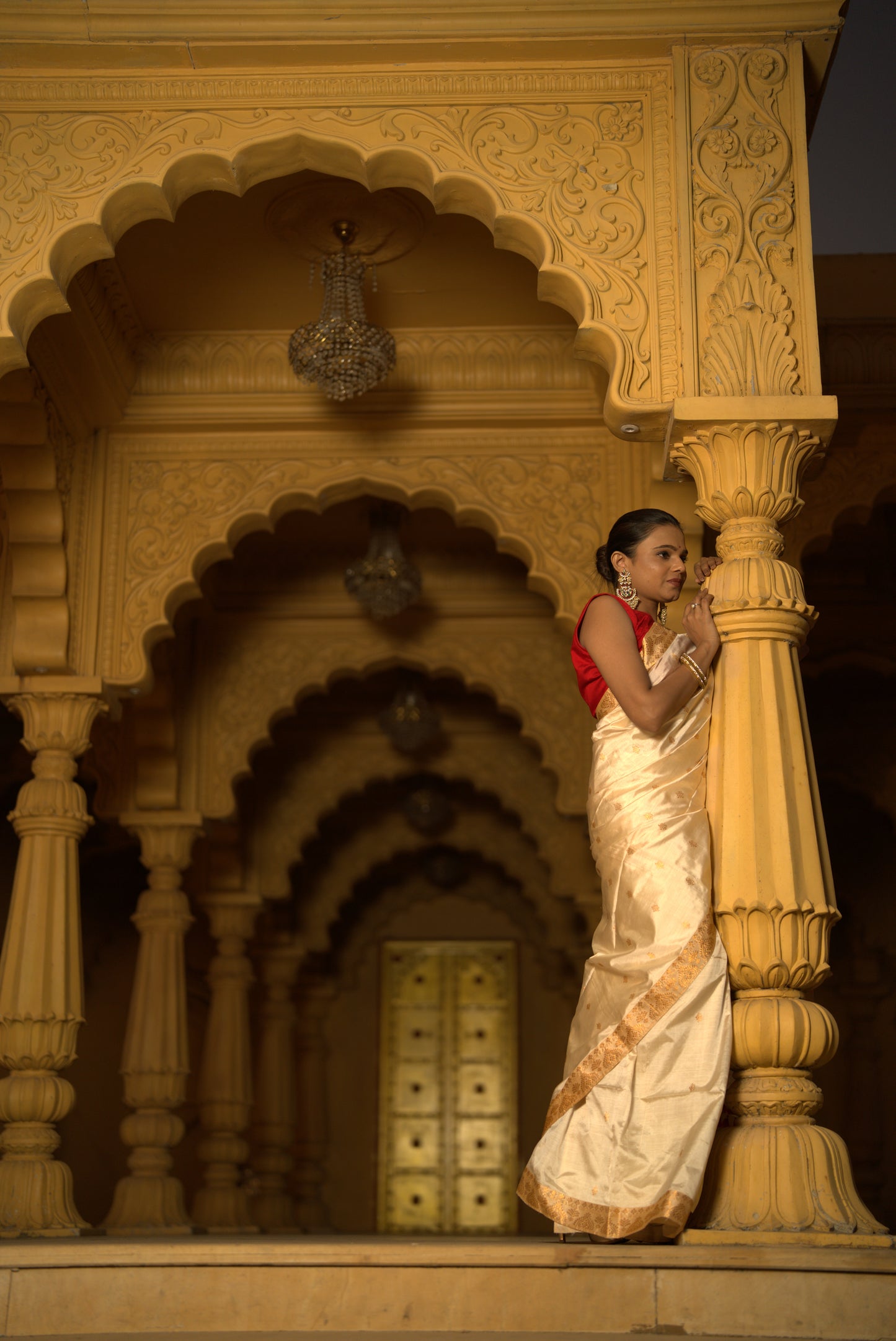 Earthy Luxe: Contemporary Tussar Silk Saree with Organic Charm