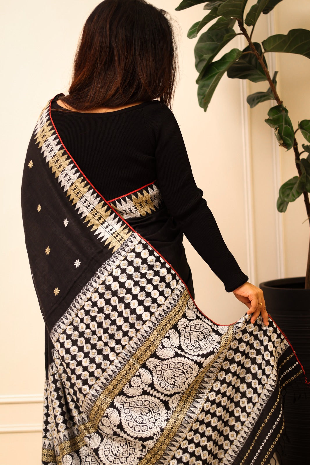 Eri Silk Black