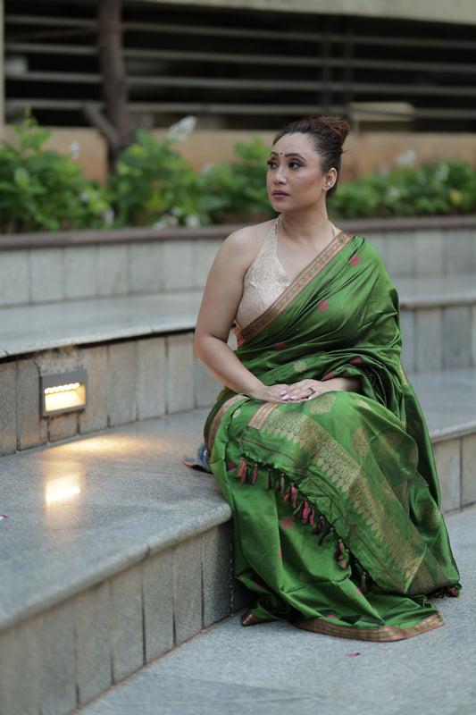 Verdant Charm: Contemporary Modal-Mulberry Silk Saree with Floral Whispers