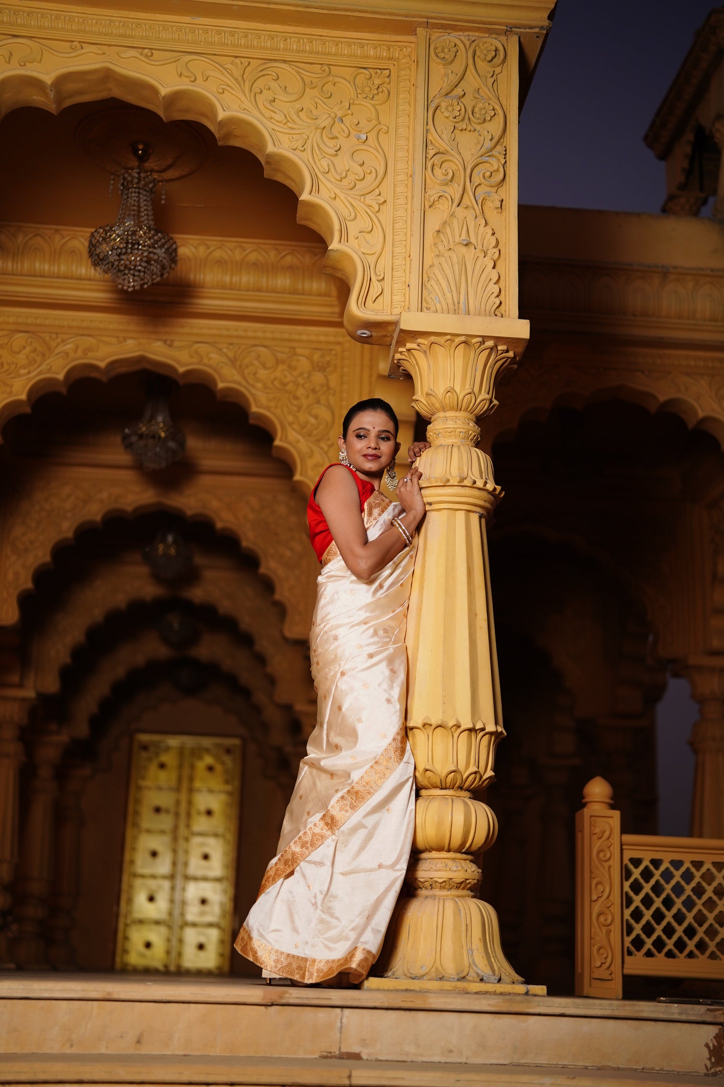 Earthy Luxe: Contemporary Tussar Silk Saree with Organic Charm