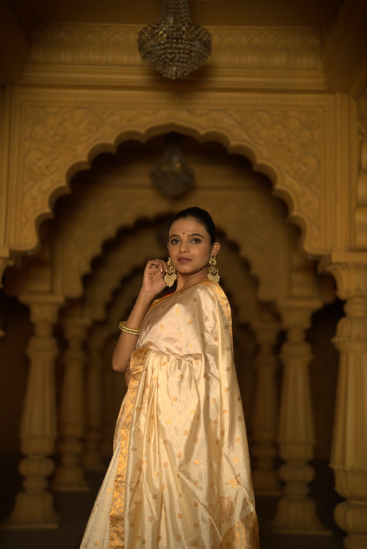 Earthy Luxe: Contemporary Tussar Silk Saree with Organic Charm