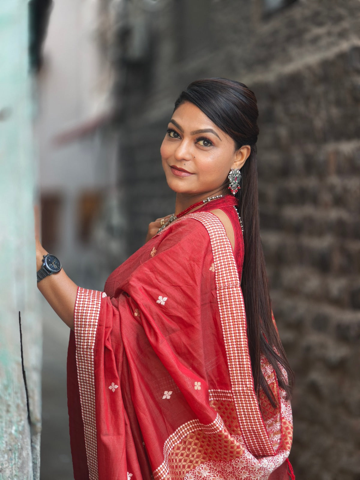 Kaaya Red | Handwoven Cotton Raw Silk Blend Saree